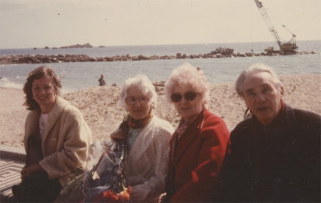 De gauche à droite, Florence Beneteau, Mme Wachtel, Genevieve & Jean Beneteau, 1983