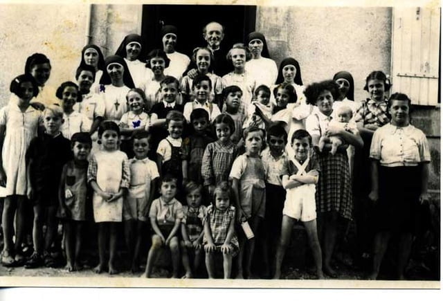 Août 1944 devant le couvent de Saint Josepf de Bergerac