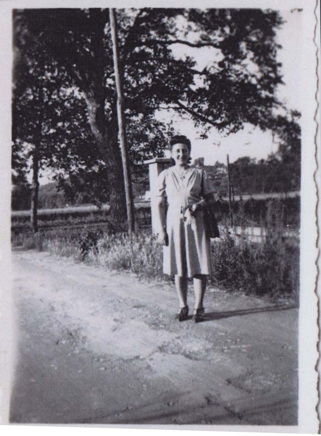 Reine Arnaudet en 1942  Credit: COLL.YAD