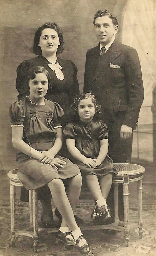 EN 1939 Famille CHASKLOWISZ Josef avec sa famme Etla Rachel et les deux enfants Lisette et Margot 