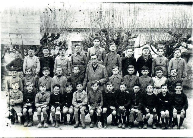 1942 Chatillon sur Indre, Henri Grosman, dernier rang en haut deuxieme à droite