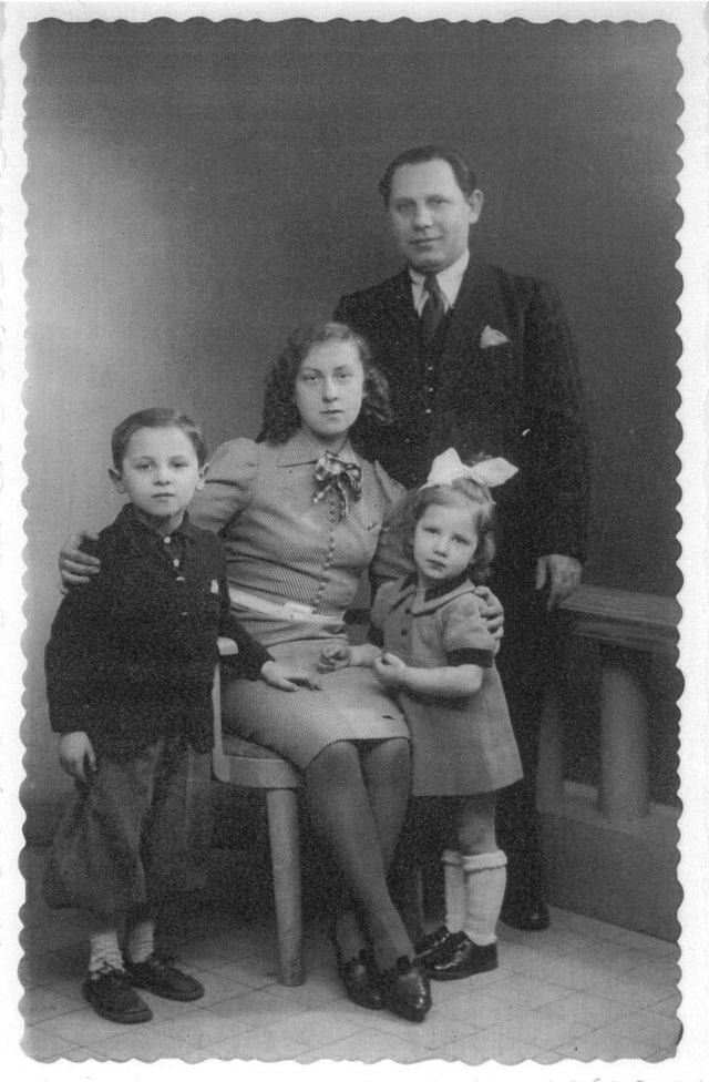 Famille Goldberg en 1942 avant la séparation