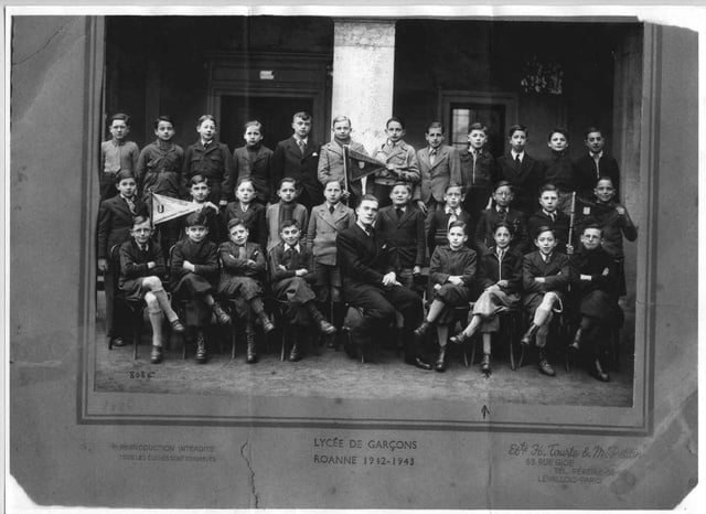 Photo d'école de l'année 1942-1943 au lycée Roanne