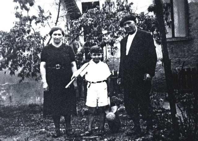Réné & Jeanne NABINEAU avec le petit Henri Joinovici
