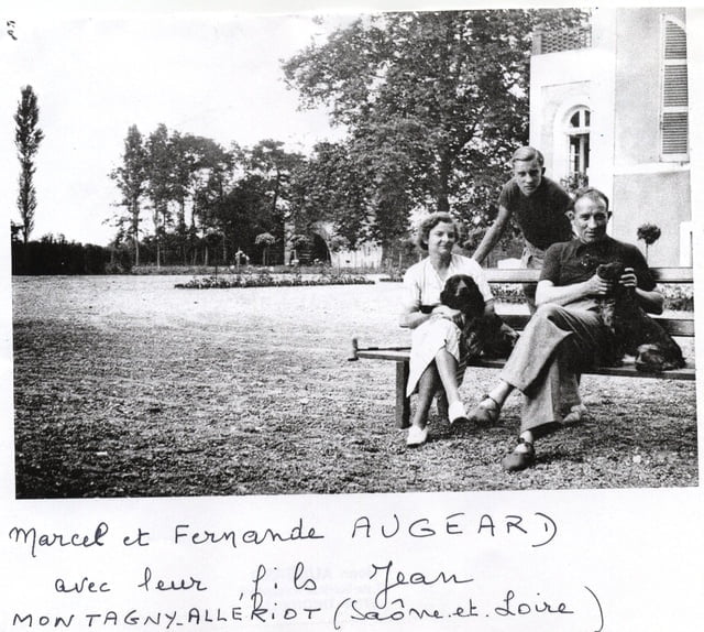 Fernande et Marcel AUGEARD avec leur fils à Montagny-Allériot (Saône et Loire)