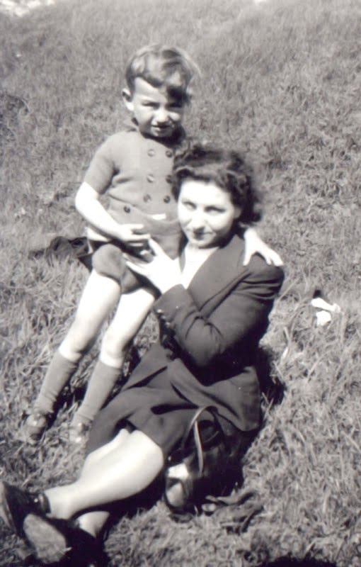 Printemps 1940 Bernard Ebenstein avec sa maman Antler Ebenstein