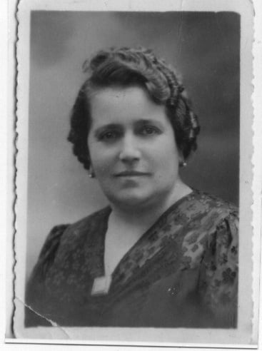 Clémence Doly née Ginisty le 5 octobre 1893, photo prise en 1943
