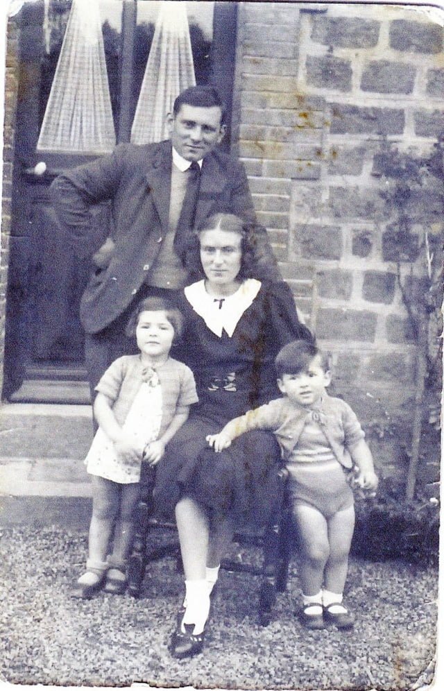 Jeanne et Roland RICORDEAU et leurs enfants