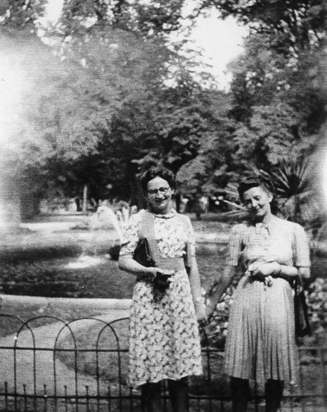 Ruth et Alice Gneudin en juillet 1941