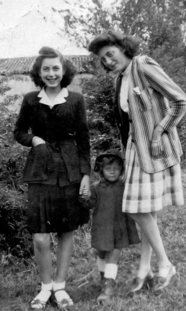 Denise R & Marcelle G avec une petite fille juive Simone
