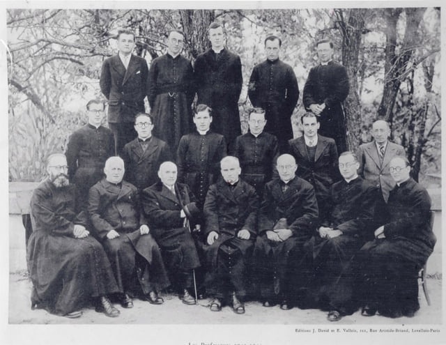 Les professeurs à l'Institution Saint-Pierre à Courpière 1943-1944