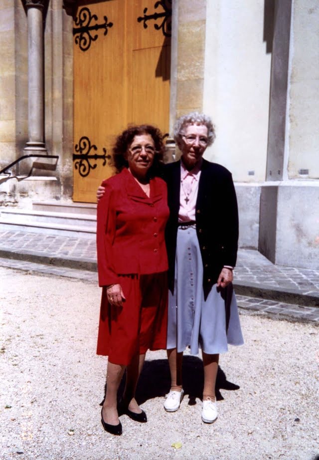 Marguerite OLIVIER et Véra Folic en 2000