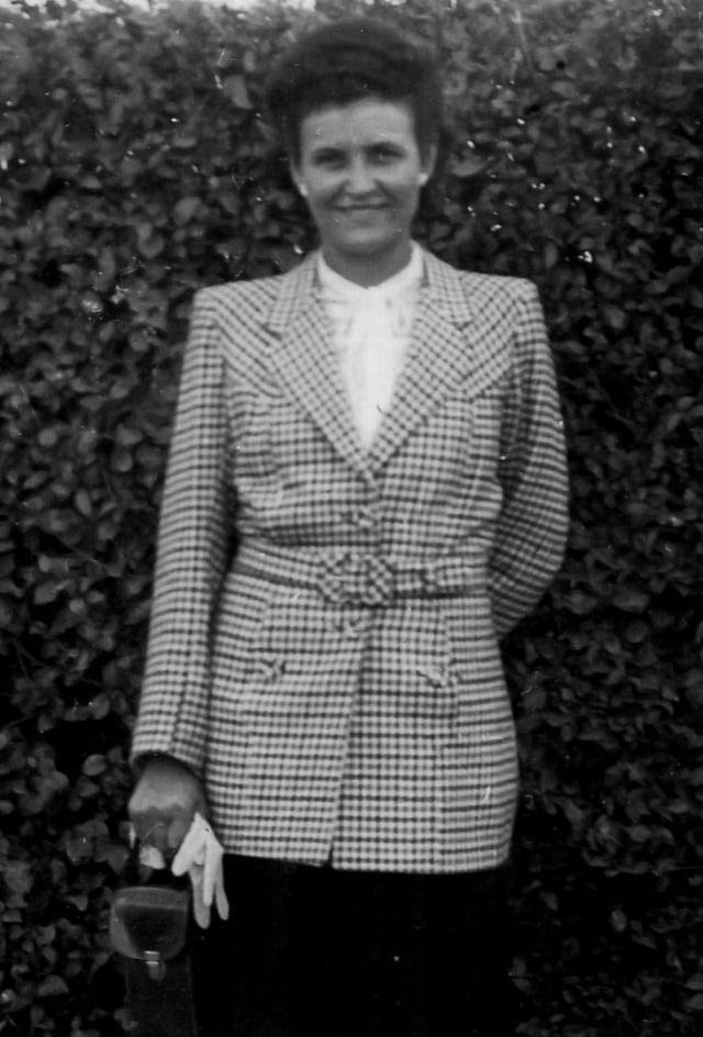 Yvonne en 1943