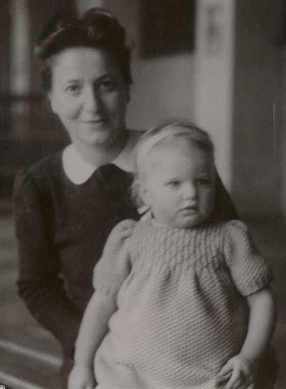 Fela & Anne Antcher en Suisse en 1943