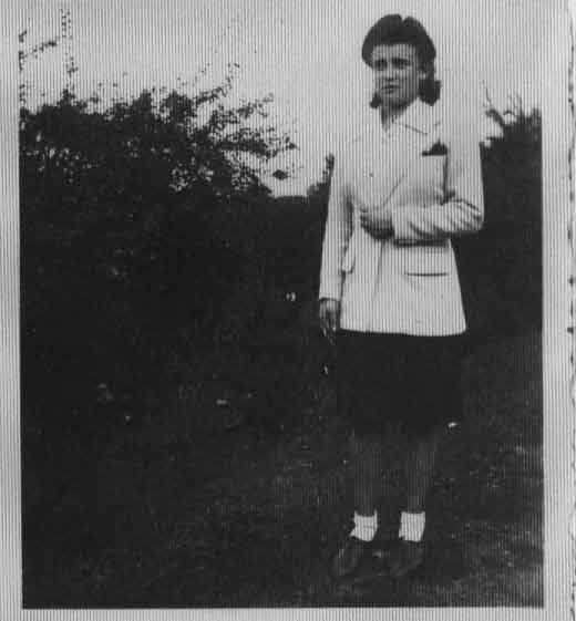 Henriette VEAUTE PAGES en 1945