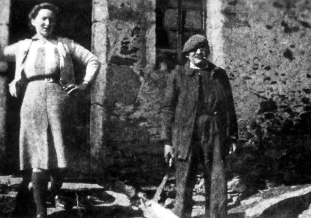 Maria Destruel avec son père Pierre Lescure pendant l'occupation