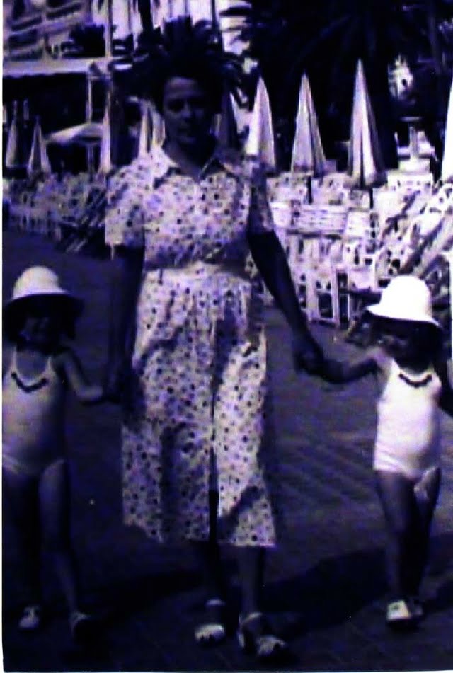 en 1941, Albina Stacchiotti avec Martine et Nicole Enriquez