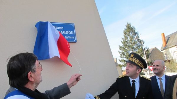 Dévoilement de la plaque Place Marie Chagnon