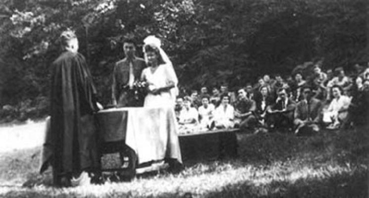 Mariage célébré au maquis