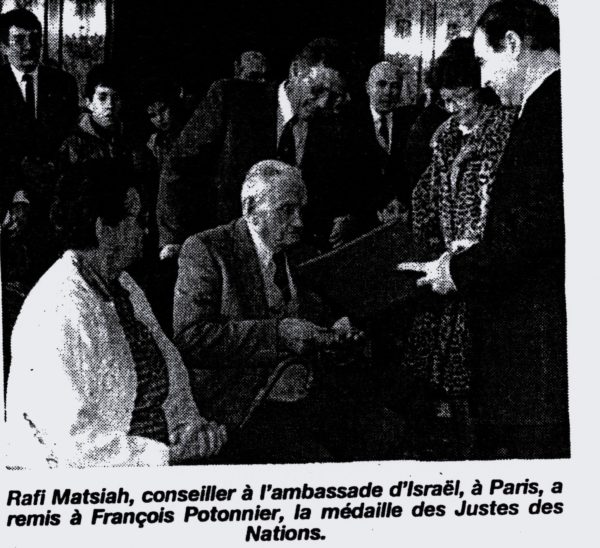 Remise de la médaille à François Potonnier