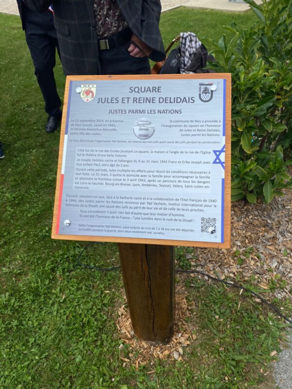 Plaque du Square à Ney