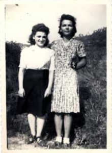 Jacqueline une jeune fille avec Rosa Ranc en 1943